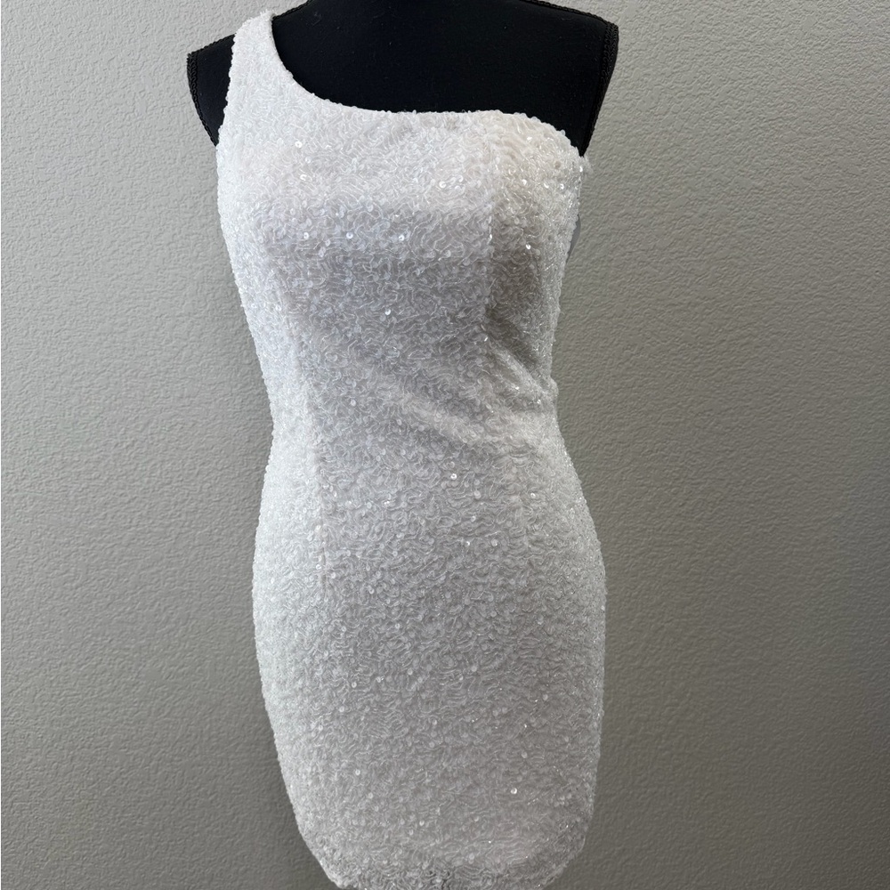 Mac Duggal White One-Shoulder Dress